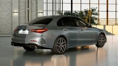 Eksterior Samping C200 Tampilan samping Mercedes-Benz C200 yang elegan