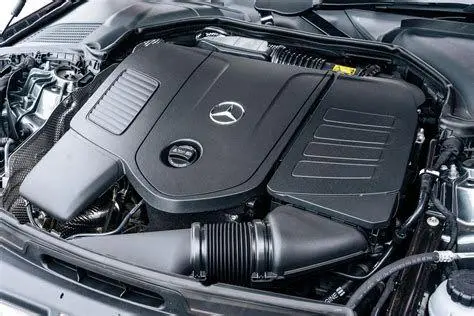 Mesin C200 EQ Boost Mesin 1.5L Turbo dengan teknologi mild-hybrid EQ Boost