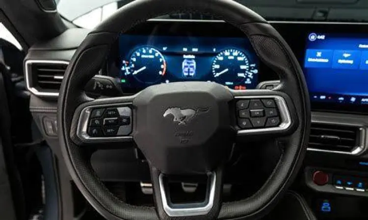 Interior Ford Mustang GT Interior Ford Mustang GT terbaru