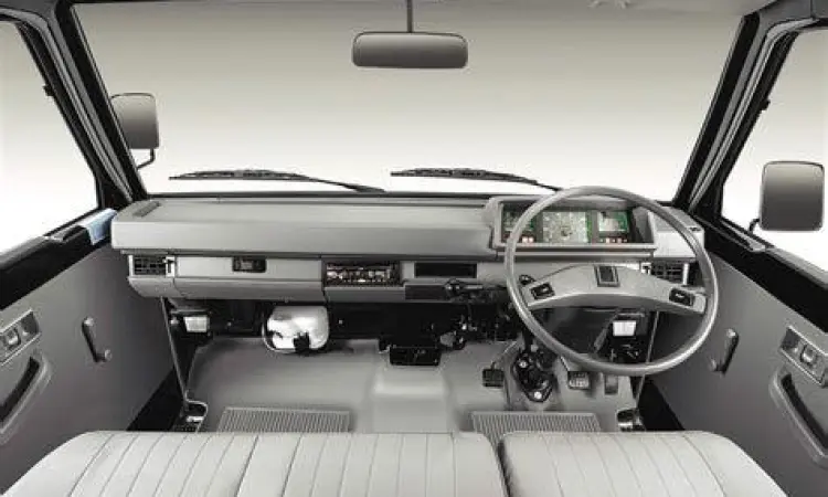 Interior Mitsubishi L300 Euro 4