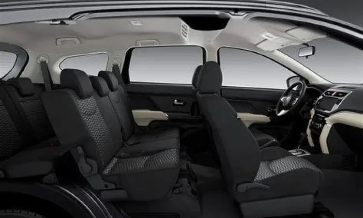 Interior Toyota Rush generasi kedua yang mewah