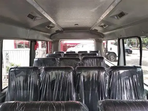 Kabin Isuzu Elf 20 Seat Interior mewah Elf 20 seat