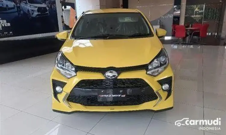 Agya GR Sport Toyota Agya GR Sport warna kuning