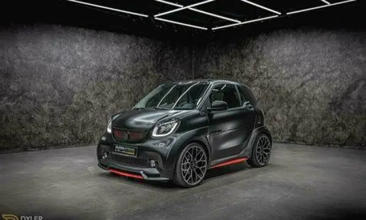 Smart Fortwo Brabus Smart Fortwo Brabus Edition warna hitam