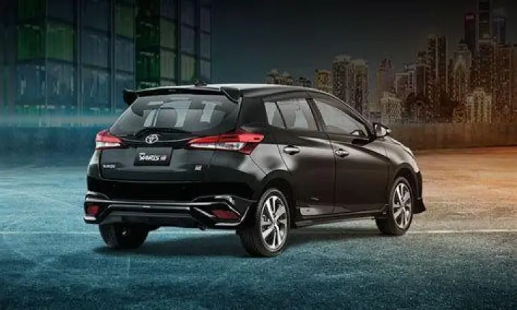 Tampilan belakang Toyota Yaris terbaru