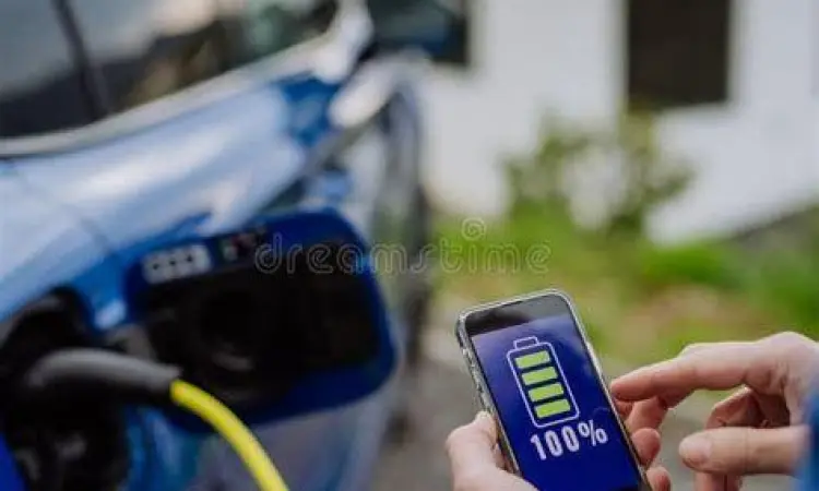 Cek harga mobil lewat aplikasi smartphone