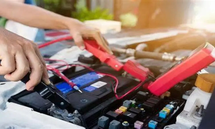 Perawatan Aki Mobil Tips merawat aki mobil agar awet