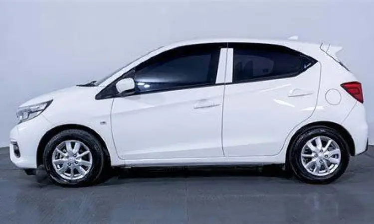 Honda Brio Satya Bekas unit honda brio satya bekas warna putih