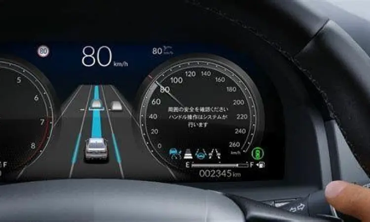 Indikator Honda Sensing pada instrumen kluster