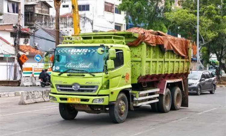 Hino 500 Series Dump Truck