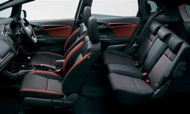 Interior Honda Jazz RS GK5 yang modern