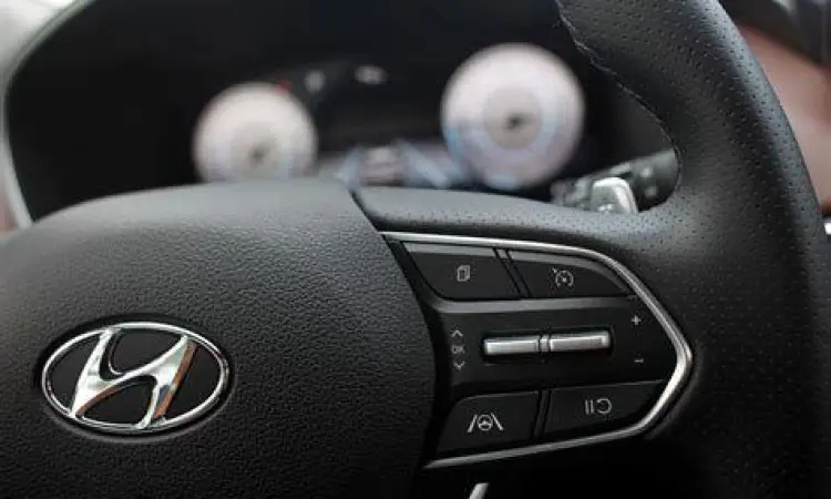 Hyundai Smartsense Santa Fe Ilustrasi fitur keselamatan Hyundai Smartsense