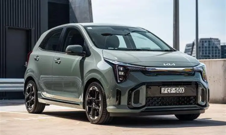 Varian Tertinggi Kia Picanto Kia Picanto GT Line warna merah