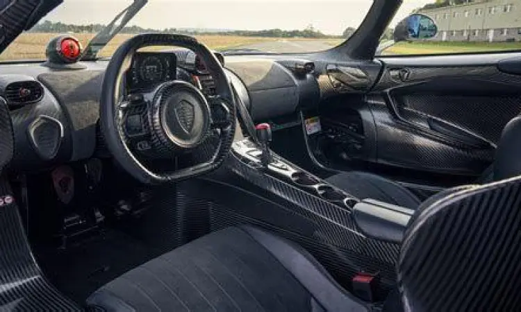 Interior mewah dan canggih Koenigsegg Jesko