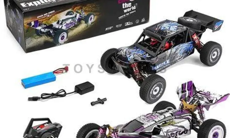 Mobil remote WLToys 124019 di medan tanah