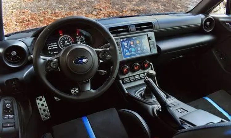 Interior dashboard Subaru BRZ