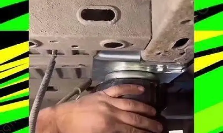 Instalasi Air Suspension Proses instalasi air suspension pada mobil sedan