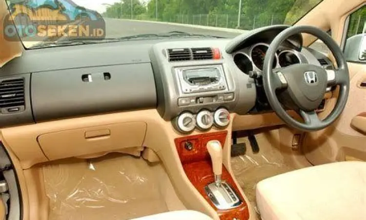 Interior Honda City Bekas Interior Honda City GD8 yang masih tampak elegan