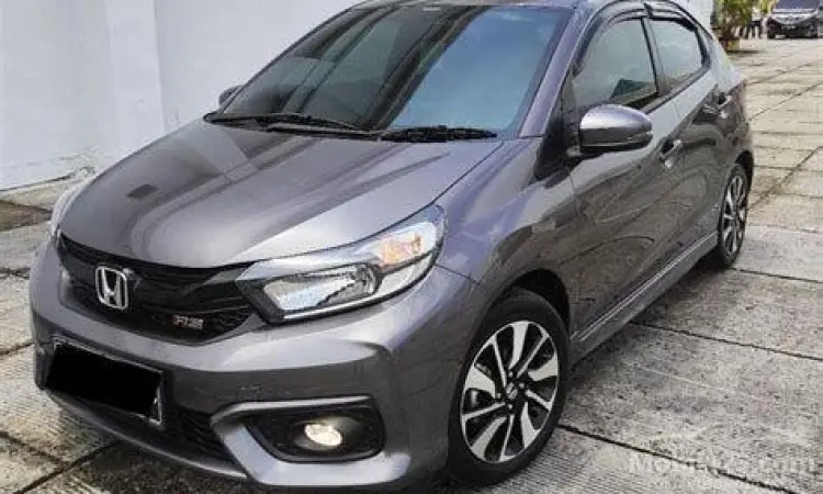 Eksterior Honda Brio RS bekas warna oranye