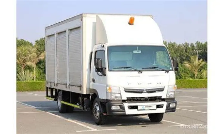 Canter Long Chassis Box Mitsubishi Canter Long Chassis dengan karoseri box