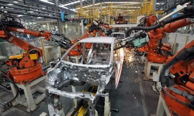 Geely Factory Production Proses perakitan mobil Geely menggunakan teknologi robotik canggih