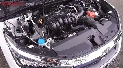 Mesin i-VTEC Honda City Kondisi ruang mesin Honda City yang bersih