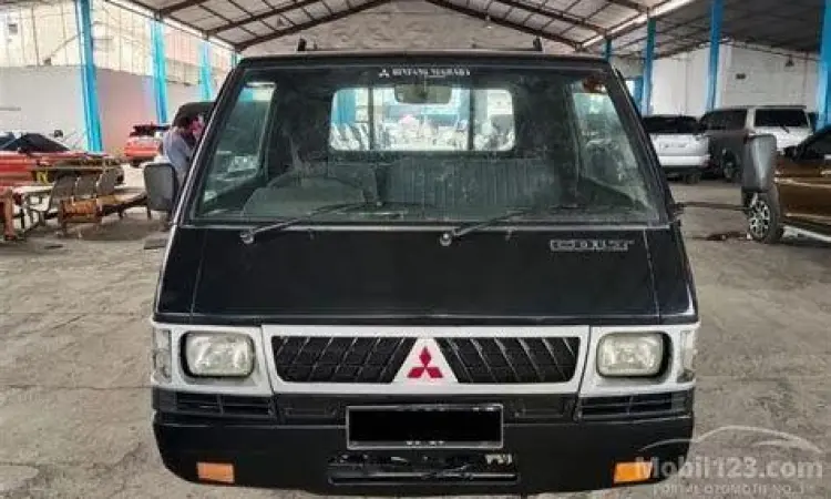 Mitsubishi L300 2008 Mitsubishi L300 bekas tahun 2008