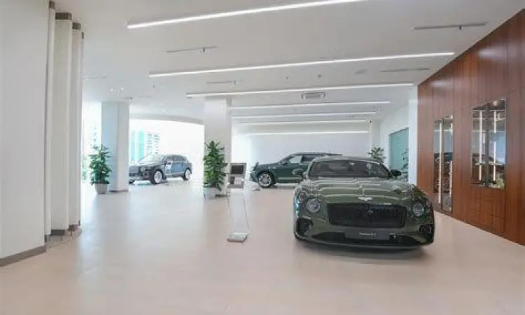 Showroom mobil mewah di Jakarta yang menjual Range Rover bekas