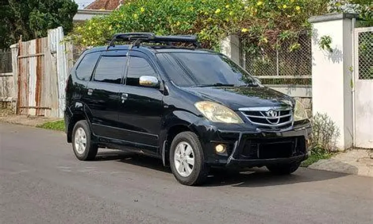 Toyota Avanza bekas sebagai mobil keluarga