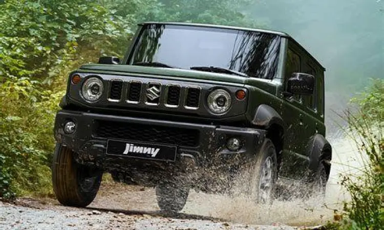 Suzuki Jimny Off-Road Suzuki Jimny di medan off-road